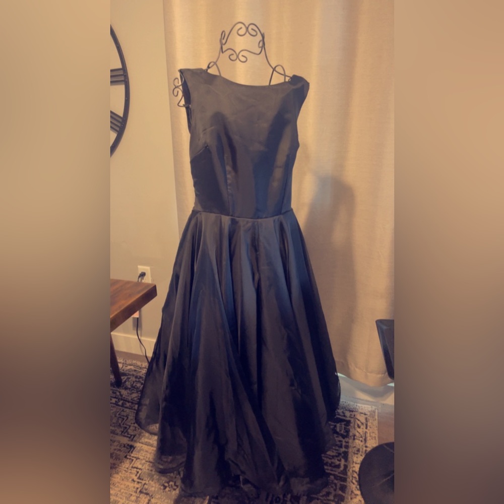 Vintage black dress Size 10